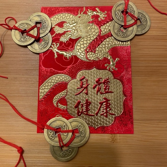 Chinese New Year of the Dragon 2024 Red Money Envelope 3 Feng Shui Coins - Picture 9 of 12